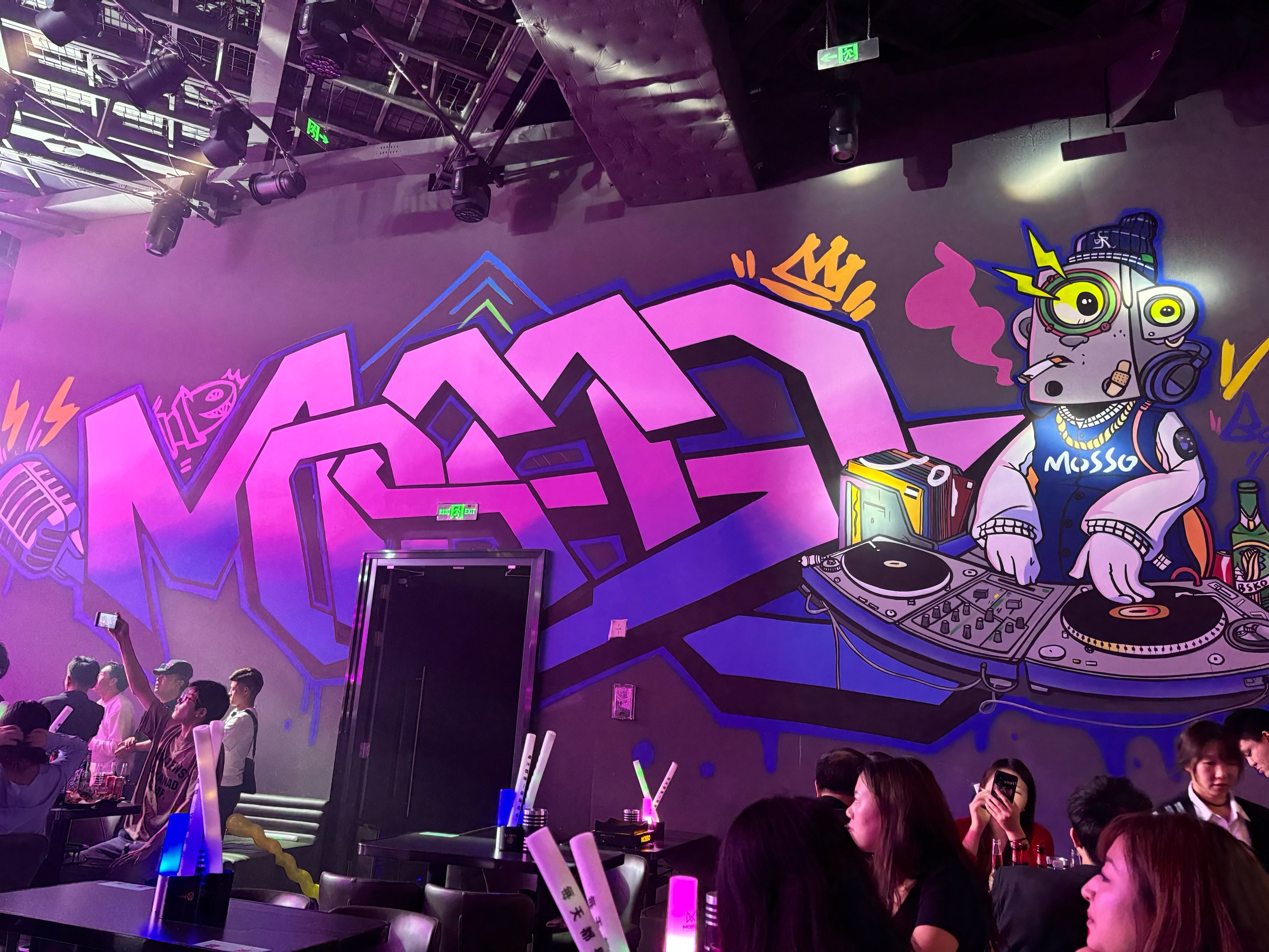 平凉商务ktv怎么玩尽享高端娱乐体验-灵台县ktv预定